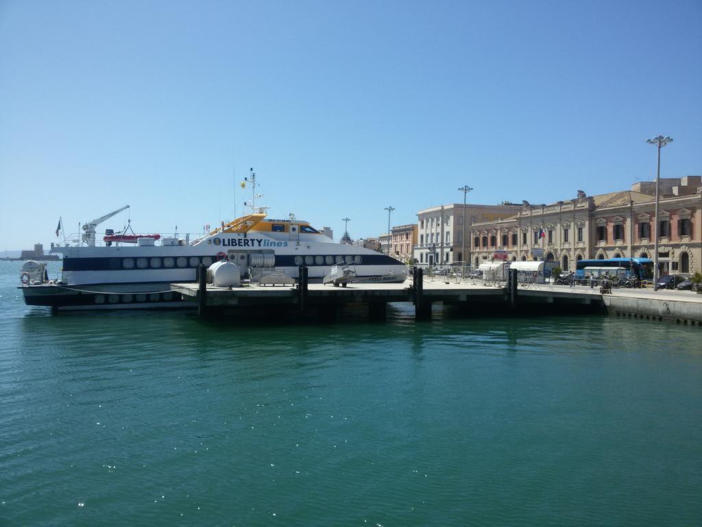 Almaran B&B Trapani Port & City Extérieur photo