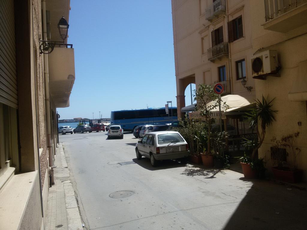 Almaran B&B Trapani Port & City Extérieur photo